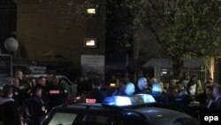 Policia pranë shkollës "Sveti Sava"