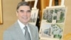 Türkmen mediasy prezident Gurbanguly Berdimuhamedowyň täze taslamalary tassyklandygy baradaky habarlary gyzgyny bilen halka ýetirýär. 24-nji iýul, 2019. Arhiw suraty . 