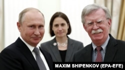 Džon Bolton i Vladimir Putin, Moskva 23. oktobar 2018.