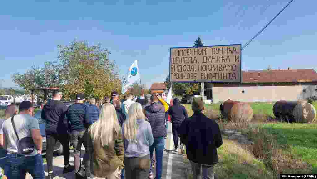Na jednočasovnu blokadu je pozvao nevladin Savez ekoloških organizacija Srbije (SEOS) zbog najavljenog rudnika litijuma na zapadu Srbije, Brezjak, 19. oktobar 2024.