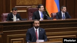 Վիճահարույց օրինագծի հեղինակը ելույթ է ունենում Ազգային ժողովում, Երևան, 17-ը հունիսի, 2025թ. 