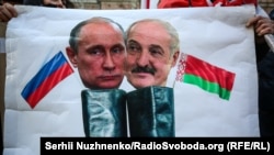 Промислово-інноваційна група компаній належить родині колишнього народного депутата України (архівне фото на одній із акцій у Києві)