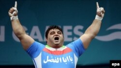 قوی ترين مرد جهان حتی از شرکت در مسابقه های قهرمانی آسيا که از ۲۲ تا ۲۸ آوريل در شن دونگ چين برگزار می شود هم صرف نظر کرده است.