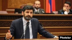 Vahe Grigorian addresses the Armenian parliament before being elected Constitutional Court judge, June 18, 2019 