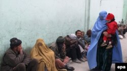 ارشیف، یو شمېر افغان بېوزله کسان
