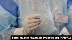 Зокрема, 2 листопада вакцинували 310 439 людей
