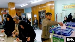 انتخابات دور دوم مجلس ايران روز شنبه در ۲۱ استان برگزار شد.
