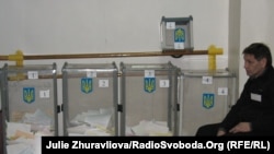 Виборча дільниця у Харкові, 31 жовтня 2010 року 