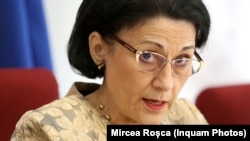 Ecaterina Andronescu , ministrul româna al Educației 