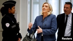 Marine Le Pen a fost găsită vinovată de un tribunal din Paris de deturnarea de fonduri UE pentru a susține activitățile propriului partid.