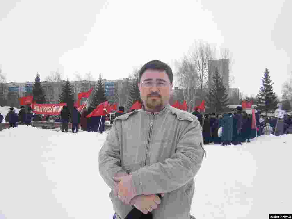 Урам җыенында Раушан Вәлиуллин