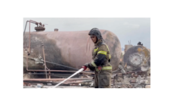 Pompieri la locul unei explozii la Groznîi, pe 12 octombrie 2024. Captură de ecran dintr-un videoclip al Ministerului Situațiilor de Urgență din Rusia.