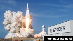 Запуск ракеты «Falcon Heavy SpaceX». Иллюстративное фото.