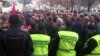 Приведени па пуштени двајца демонстранти во Скопје