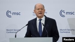 Олаф Шольц во время выступления на конференции по безопасности, Мюнхен, 15 февраля 2025 года