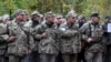 Построоение отрядов теробороны перед началом учений