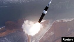 Снимок, на котором, по сведениям ЦТАК, запечатлён запуск новой ракеты