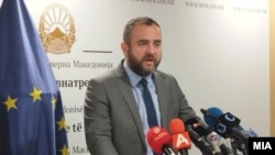 Министерот за внатрешни работи Панче Тошковски.